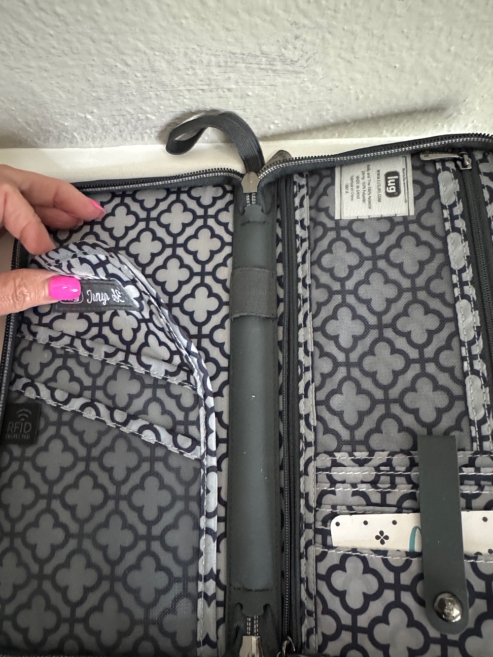 NWOT LUG Tango SE - Picture 8 of 9